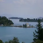 Athineos