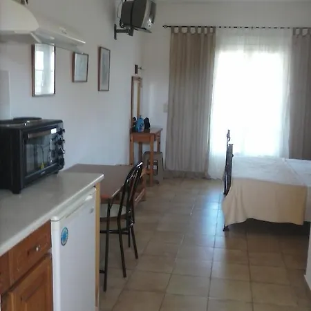 Athineos Appartamento *