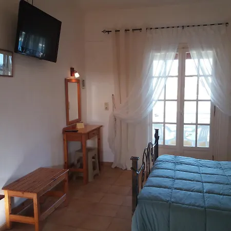 Athineos Kommeno (Corfu)