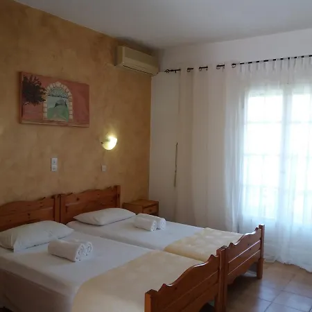 Athineos Kommeno (Corfu)