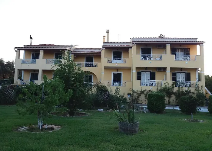 Athineos Apartment *