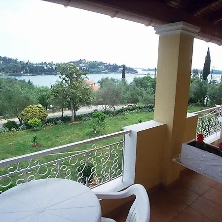 Athineos * Kommeno (Corfu)