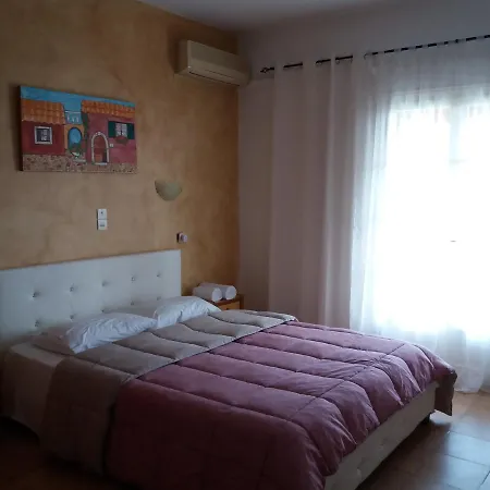 Athineos Apartamento *