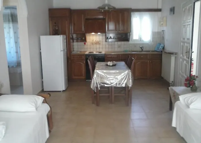 Athineos Kommeno (Corfu)