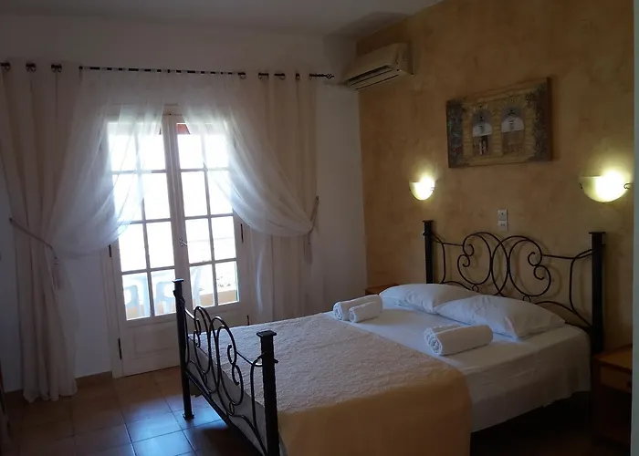 Athineos Kommeno (Corfu)