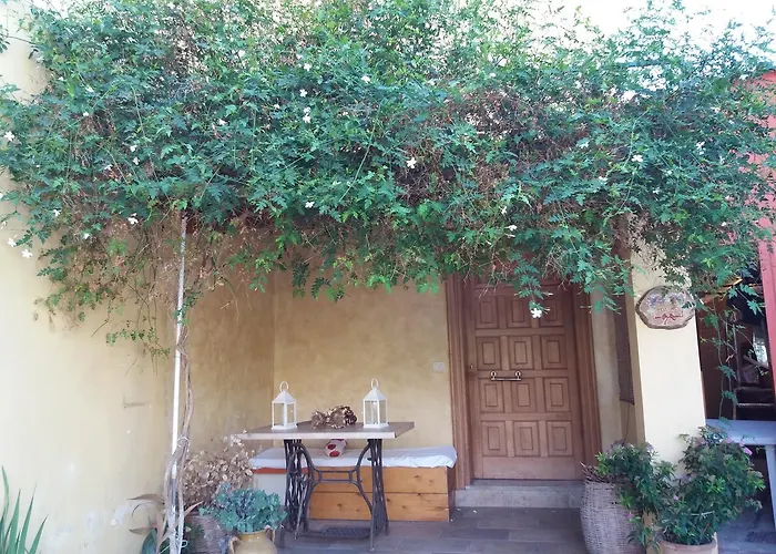 Athineos Apartament *
