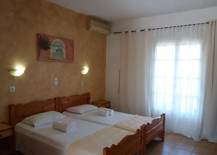 Athineos Kommeno (Corfu)